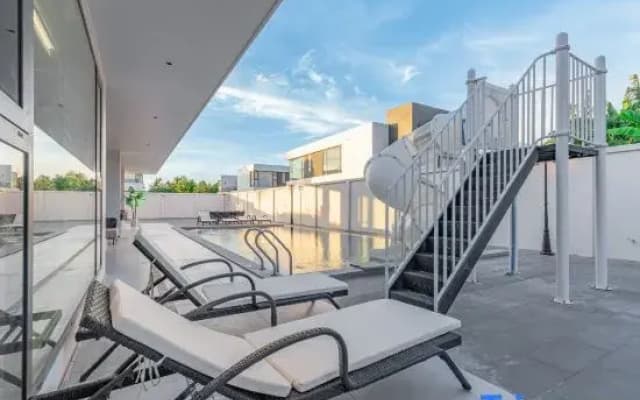 TML-L1 Luxury Villa 6 Rooms 8 Bathrooms (Luxury KTV Room + Pool + Pool Table + Fitness Area)
