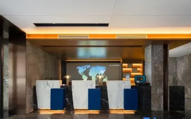 Kyriad Hotel (Kaifeng Qingming Riverside Park Drum Tower Night Market Branch)