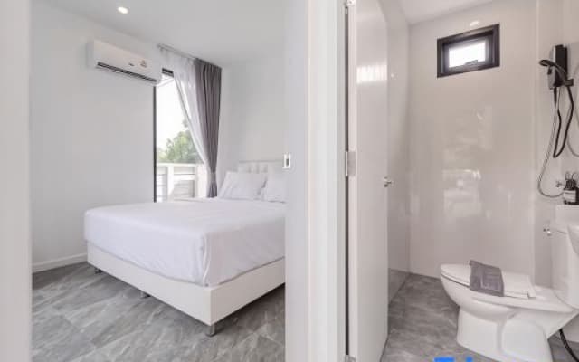 Gina Poolvilla90 Pattaya-Bangsaray to beach 900M.