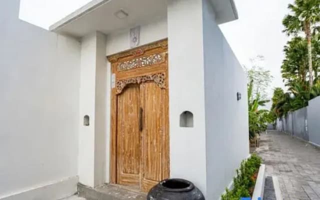 Seminyak 3BR Private Pool Villa
