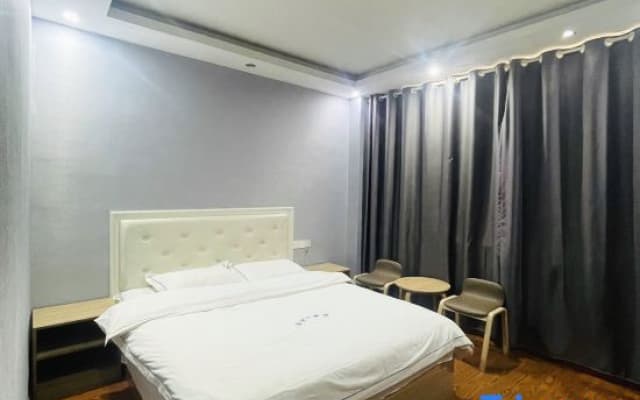 Poyang Shengwei Hotel (Huanhu Park Branch)