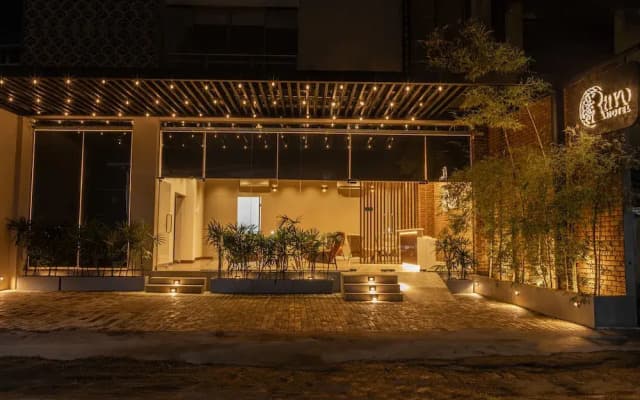 Ravo Hotel