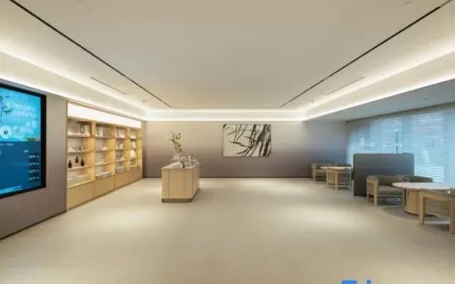 Ji Hotel (Nanjing Yuhua Vientiane City Jiaxi Metro Station)
