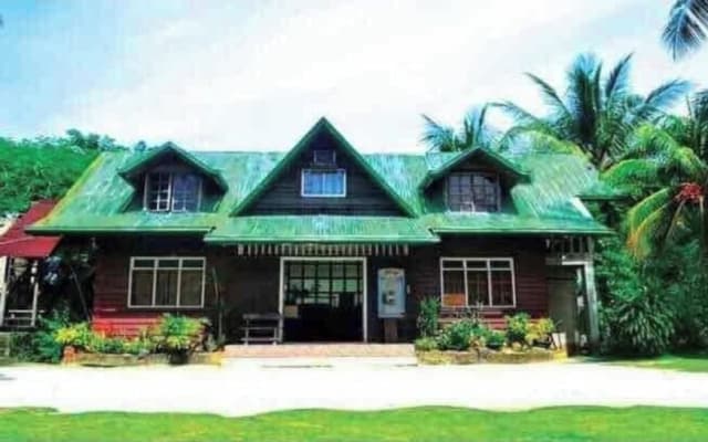Shat'S Guesthouse Siargao Near Beach