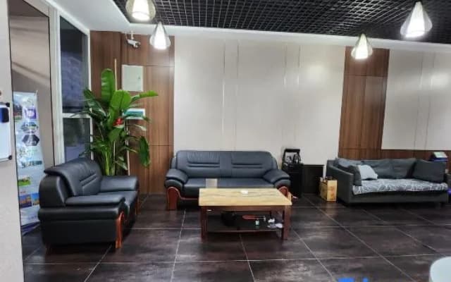 Suifenhe Shengshi Hotel