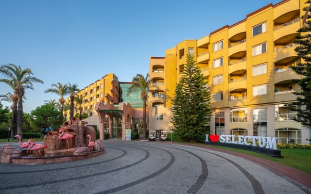 Selectum Family Resort Side