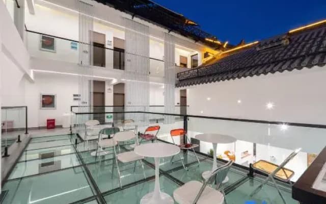 Chuxiong Yun Jian Shiguang Art Homestay (Yi Ancient Town)