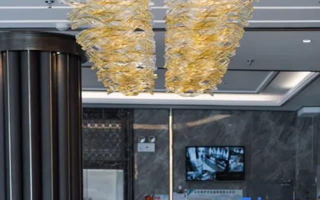 Starlight Hotel(Yuxi High-Speed Railway Station Store)