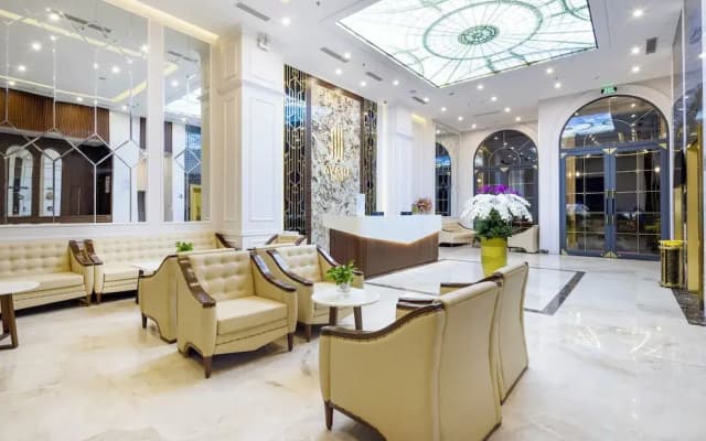 Avari Hotel