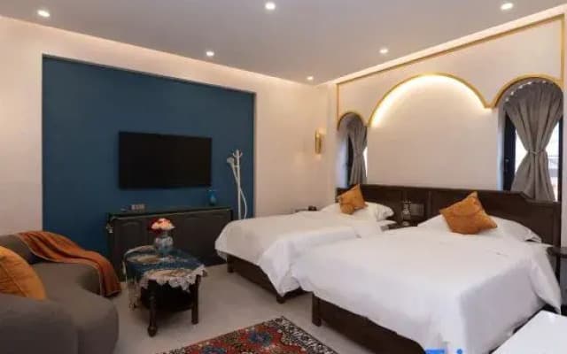 Yining Floating Life Homestay (Yining Airport & Railway Station Branch)