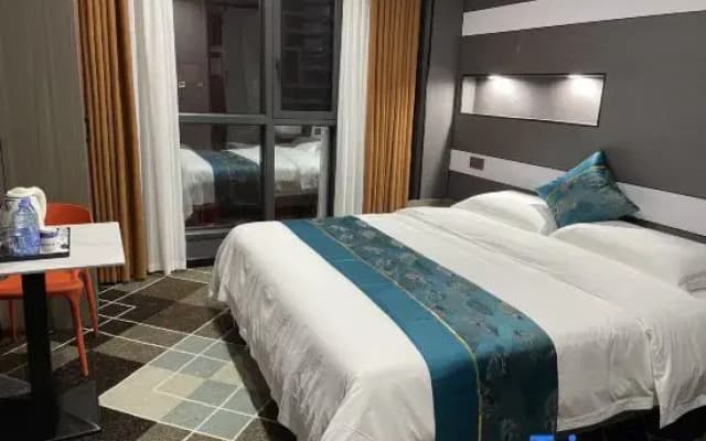 Xifeng Yunxian Hotel