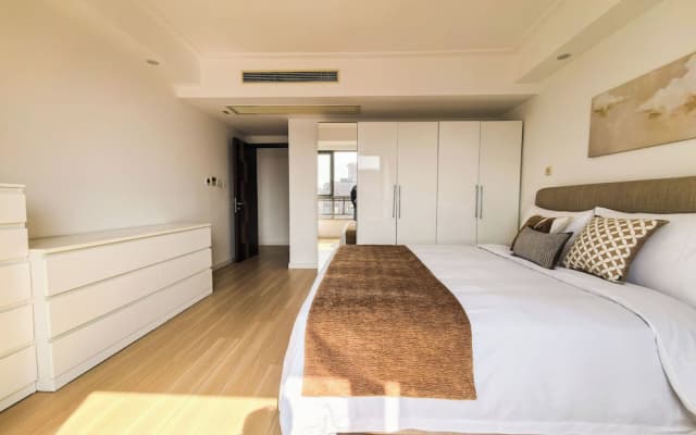 Tyms 3BR 2BA Residence Yucui Shanghai