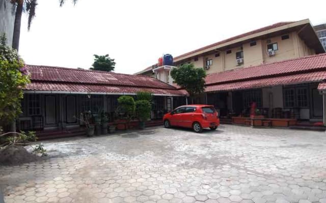 Dhina Finny Graha