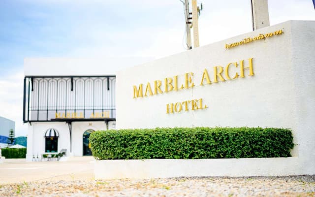 Marble Arch De Loei Hotel