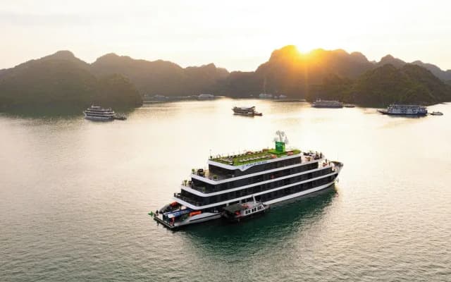 Velar Of The Sea Cruise