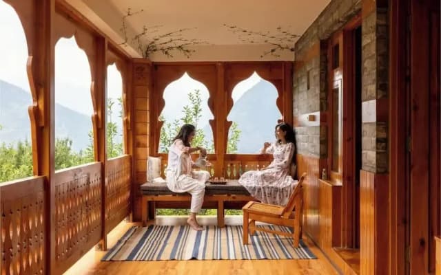 Huts And Hunters Cottage Manali