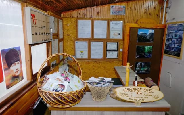 Sarimese Otel