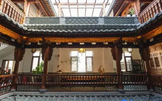 Floral Hotel· Honghe Jianshui Xushengyuan Boutique Hotel (Jianshui Ancient City Branch)