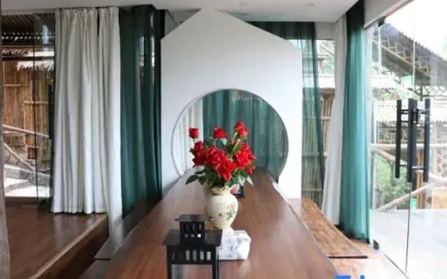 Qianhua Ancient Village Rufeng Homestay