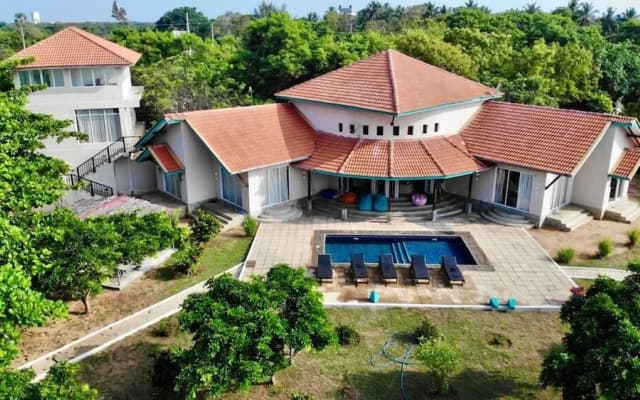 Kay Jay Beach House - Pasikudha