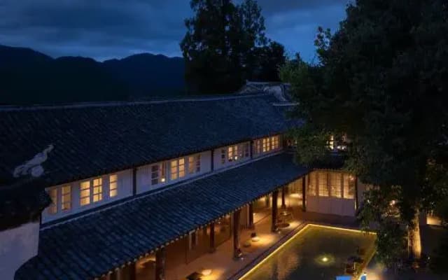Linhai is not as good as Fang Holiday B&B (Ziyang Street Branch)
