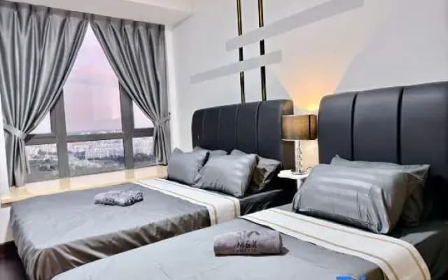 R&F Mall Princess Cove 10-12pax Sea View-Smart TV 70inch