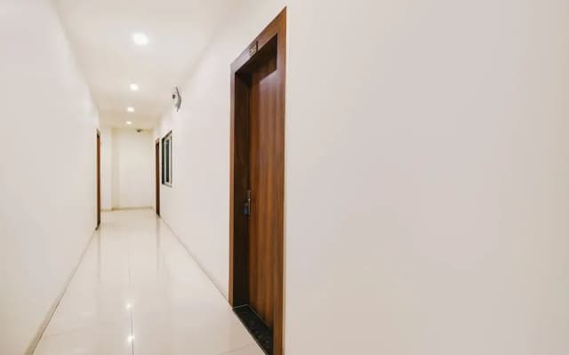 FabHotel Apple - Nr. by ITI