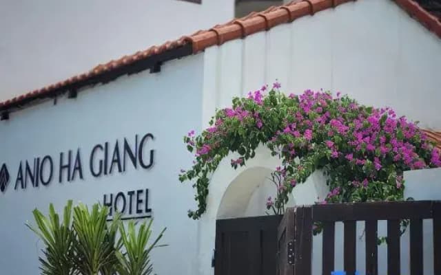 Anio Ha Giang Hotel