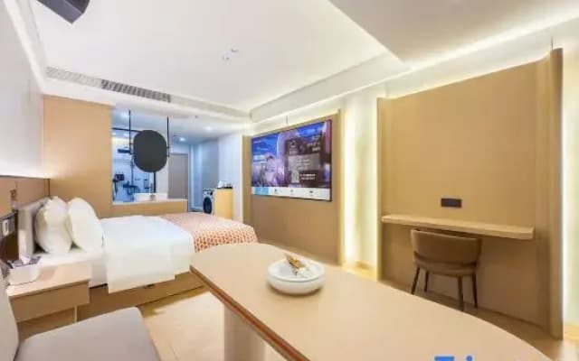 Lanqi Residence Hotel (Chaozhou Raoping Fengjiang Plaza)