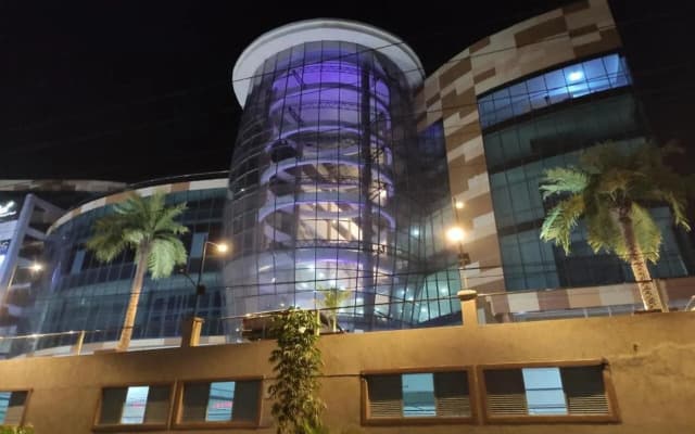 Отель PrideInn Plaza Nairobi Airport
