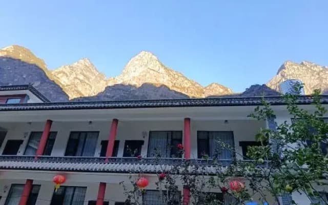 Yifeng Homestay (Tiger Leaping Gorge)