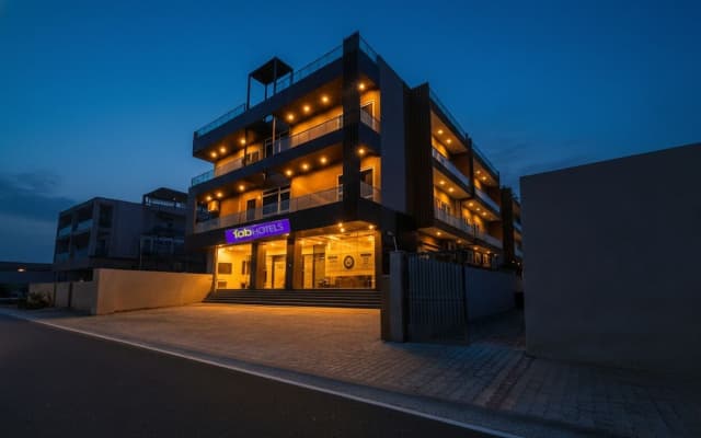 Fabhotel Rosens