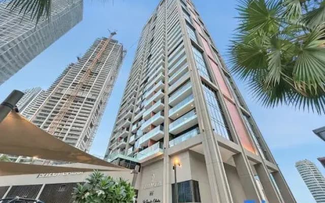 Elegant 3BR w/ Canal & Burj Khalifa Views