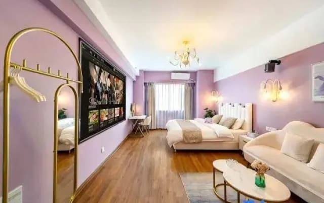 Xiyue Movie Homestay (Zhengzhou Erqi Wanda Plaza)