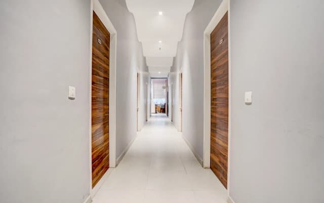 Super Townhouse Red Cross Amritsar