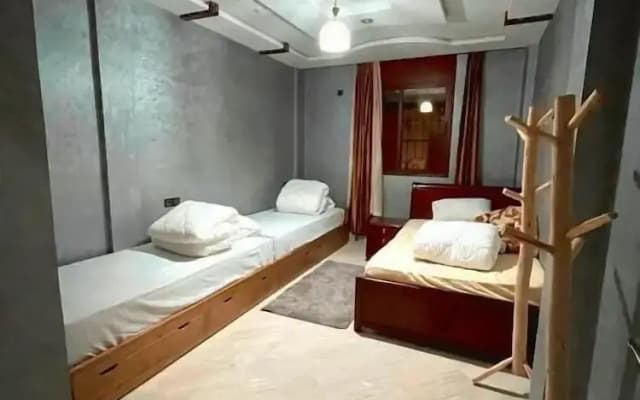 tayri surf house