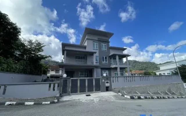 Private Pool Retreat, 6BR Langkawi Villa by Zervin