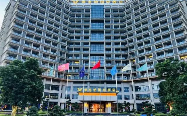 Vienna International Hotel（Ding'an Riguangfeng Yulin Branch）