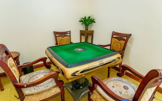 Beimen Hotel (Tengchong Wenxinglou Yanhu Park)