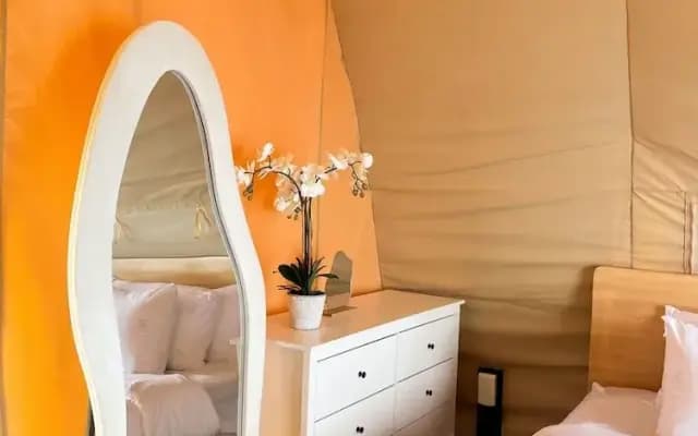 Floating Home in Reef Resort Unit 1