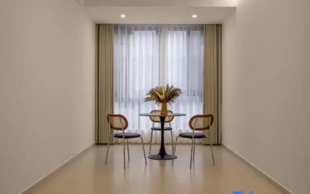 Plum ripe hotel