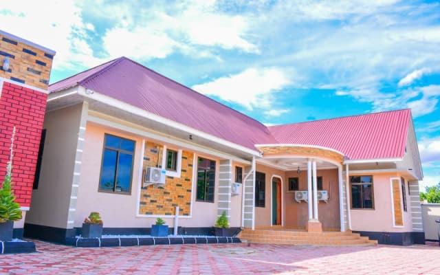 Dom Precious Lodge