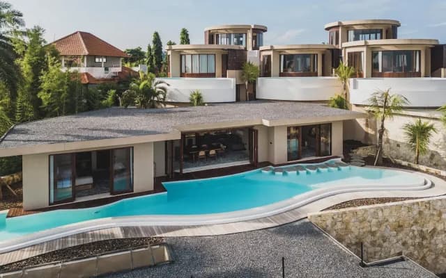 Курортный отель Seascape Resort & Spa Uluwatu by Ini Vie Hospitality