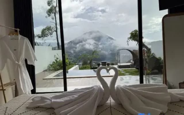 Pinggan Everest Bali