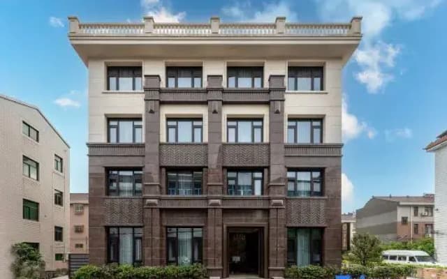 Floral Hotel · Hengdian Qingyan Hotel (Huaxia Cultural Park Store)