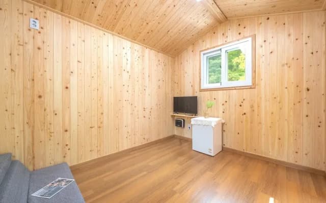 Gapyeong Yumyeongsan Gomone pet Camping