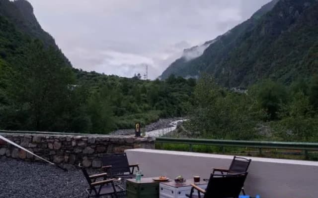 Siguniang Mountain Nation Park Hotel（The most popular and convenient hotel for overseas guests）