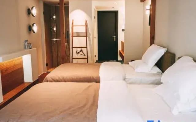 Ziyang Liubai Homestay