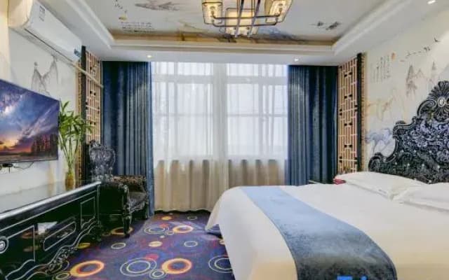 Tangtong Hotel Chain (Biyang Branch)