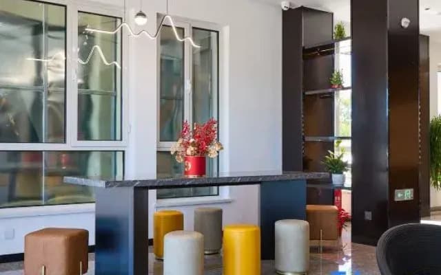 IU Hotel (Xindaji Market Branch, Funing District, Qinhuangdao)